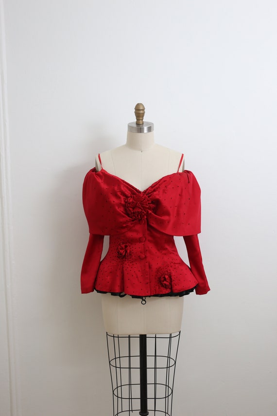 VINTAGE 1980's "Saint Romei" dramatic cold should