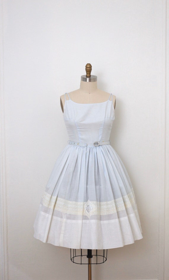 VINTAGE 1950's fit and flare “Candy Jrs of Chicago