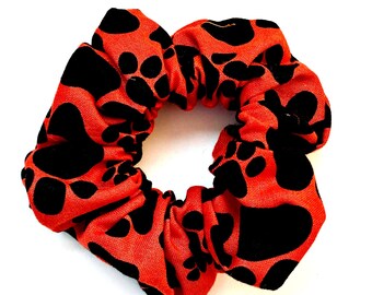 paw print scrunchie