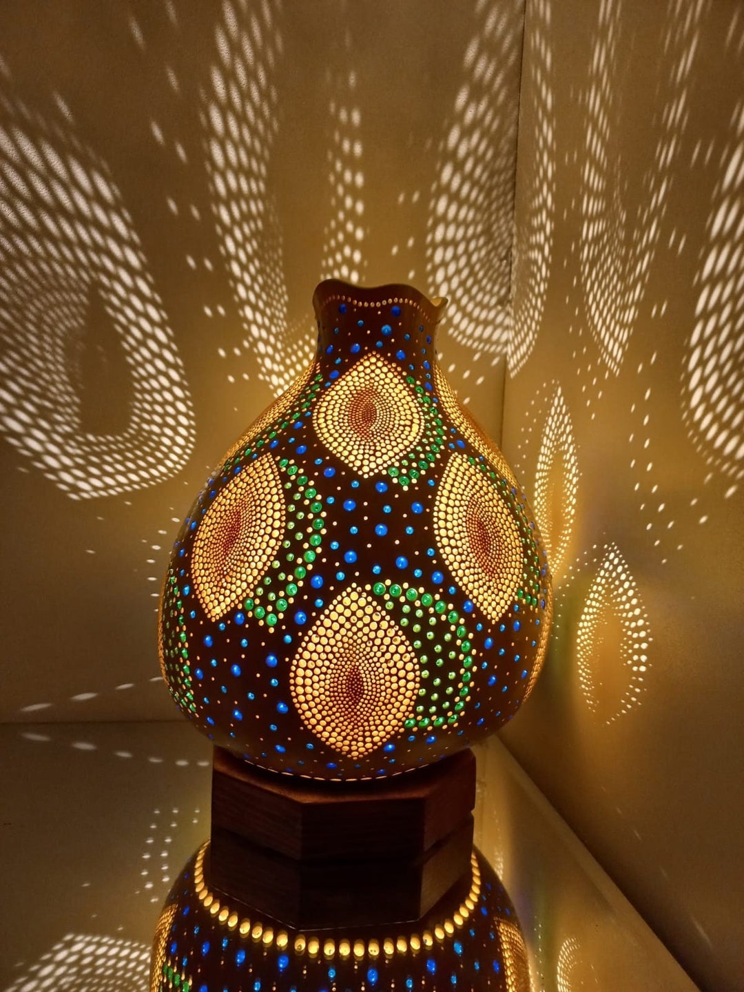 ハンドメイド　スタンド型ひょうたんランプ　小鳥付き　葉の模様 ひょうたんランプ お花と水玉模様 - hyotan08 | minne 国内最大