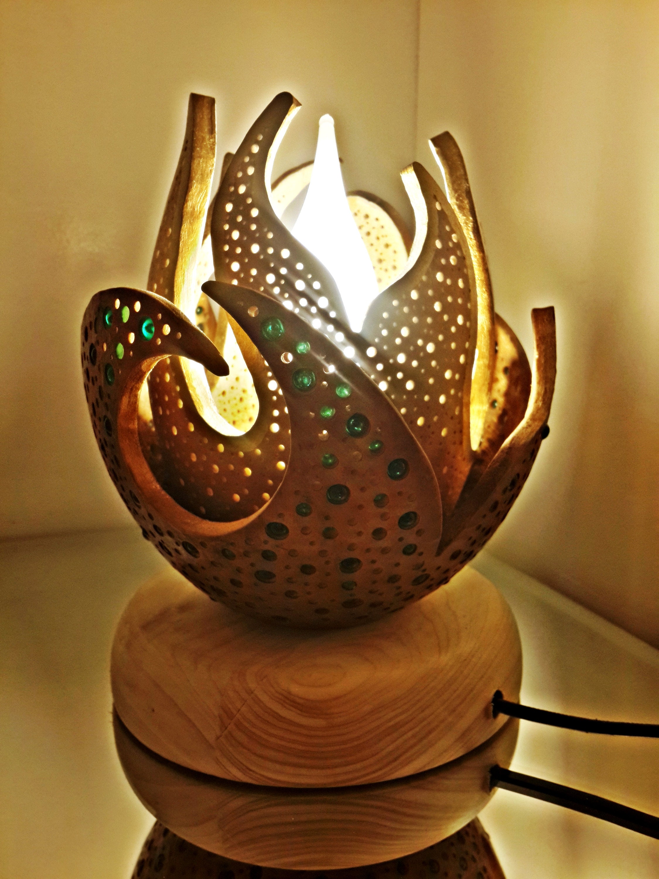 Special Variation Handmade Gourd Lamp