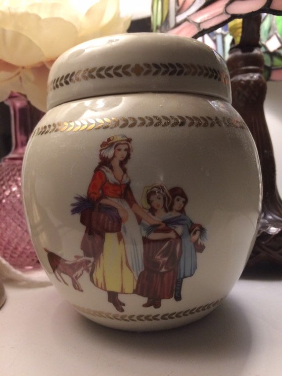 Beautiful Vintage Yardley Decorative Ceramic Powder Etsy