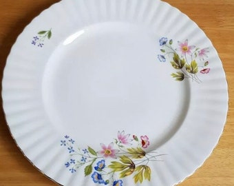 Charming Vintage Richmond - Wild Anemone - 26cm Fine Bone China Dinner Plate.