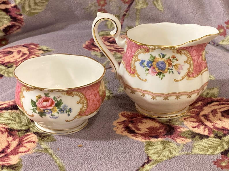 Enchanting Vintage Royal Albert Lady Carlyle Malvern Shape Jug & Open Sugar Bowl, English Bone China. image 1