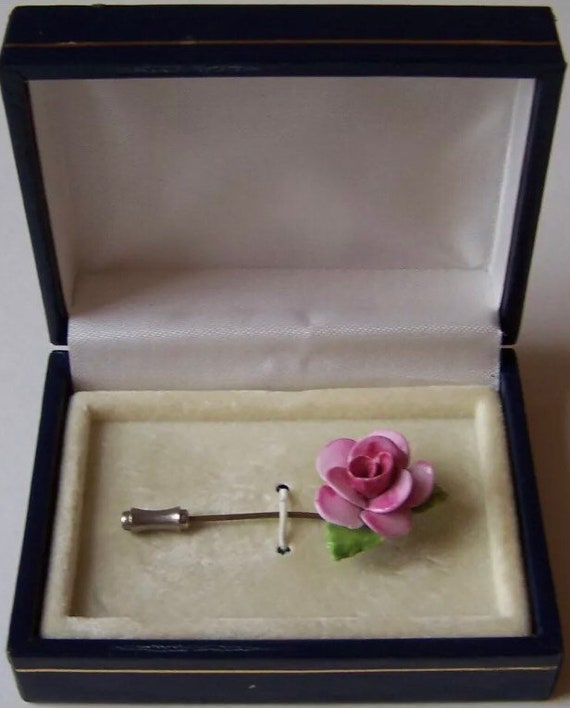 Pretty Vintage aynsley China Rose Brooch Stick Pin. Perfect Gift