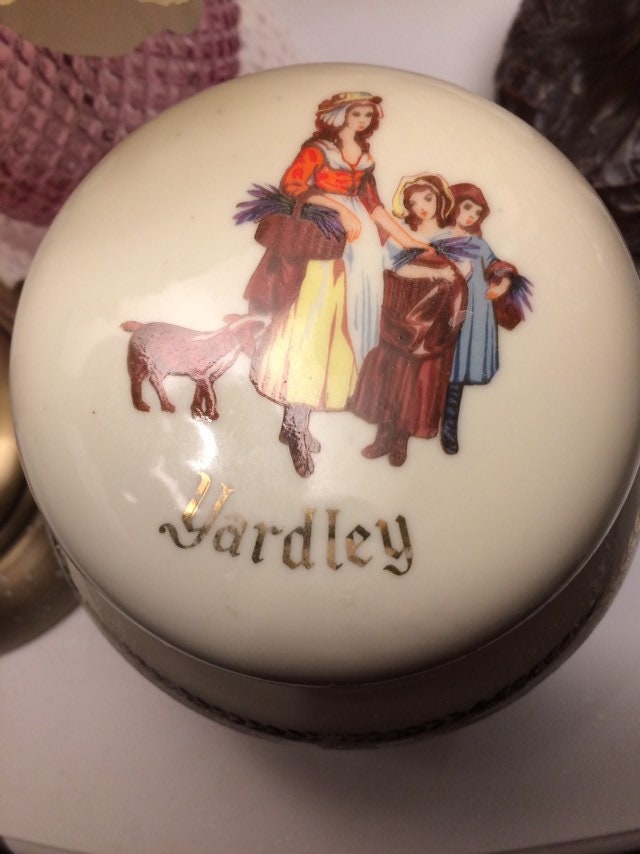 Beautiful Vintage 'yardley' Decorative Ceramic Powder Etsy