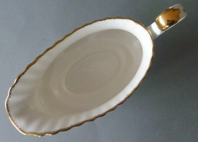 Royal Albert old Country Roses Gravy Boat & Saucer Stand Etsy