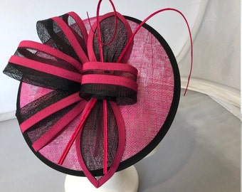 New Fascinator Hatinator avec bague et clip pour mariages Courses, Ascot, Kentucky Derby, Melbourne Cup