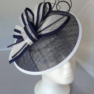 New Navy White Round Fascinator Hatinator with Band & Clip Weddings Races, Ascot, Kentucky Derby, Melbourne Cup