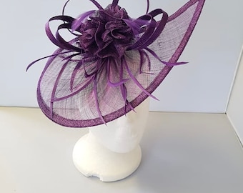 Nuevo tocado morado oscuro Hatinator con banda y clip con más colores Carreras de bodas, Ascot, Derby de Kentucky, Copa de Melbourne