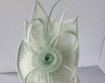 New Aqua Colour Fascinator Hatinator with Band & Clip Weddings Races, Ascot, Kentucky Derby, Melbourne Cup