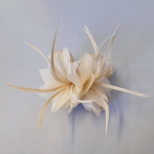 New Beige Colour Flower Hatinator with Clip Weddings Races, Ascot, Kentucky Derby, Melbourne Cup Small Size image 4