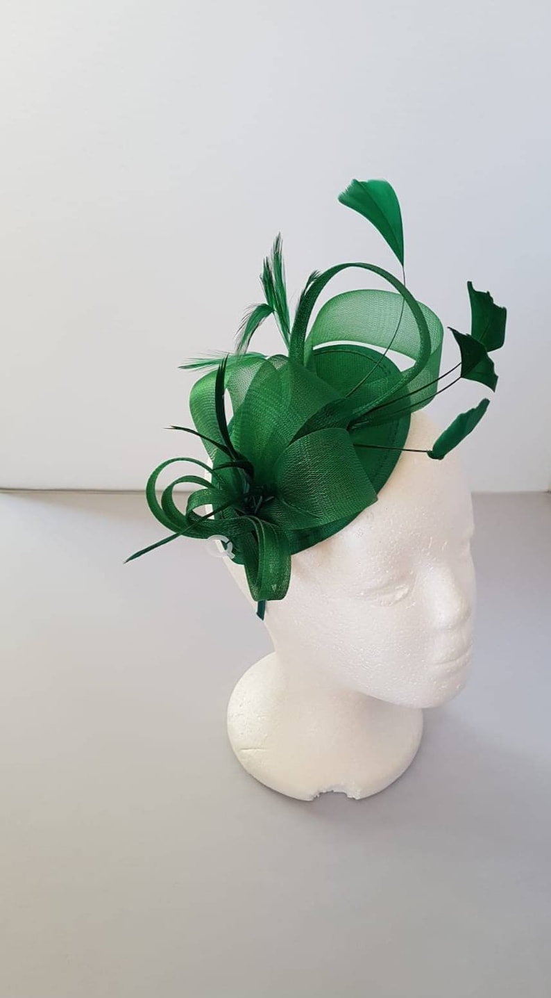 Nieuwe groene kleur Fascinator Hatinator met hoofdband bruiloften races, Ascot, Kentucky Derby, Melbourne Cup klein formaat afbeelding 3