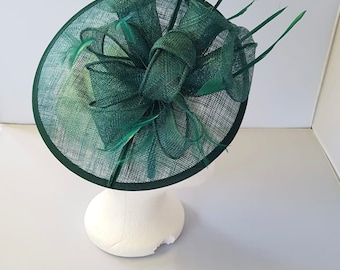 New Green Colour Round Fascinator Hatinator with Band & Clip Weddings Races, Ascot, Kentucky Derby, Melbourne Cup