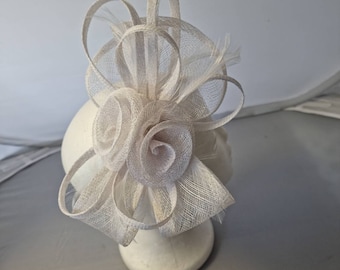 White Fascinator Hatinator with Band & Clip Weddings Races, Ascot, Kentucky Derby, Melbourne Cup