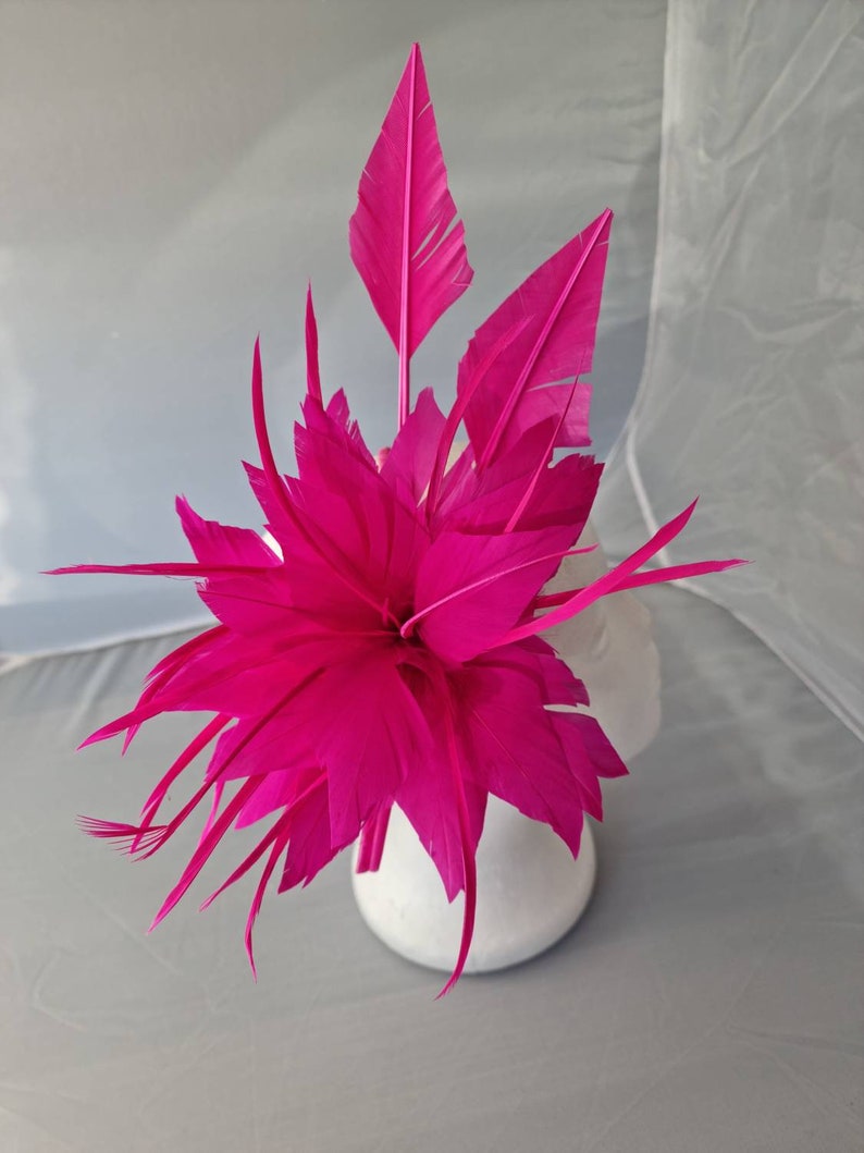 New Hot Pink Fascinator Hatinator with Band & Clip With More Colors Weddings Races, Ascot, Kentucky Derby, Melbourne Cup zdjęcie 1