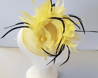 New Pale Yellow Colour With Black Feather Round Fascinator Hatinator with Band & Clip Weddings Races, Ascot, Kentucky Derby, Melbourne Cup