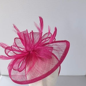 New Fuchsia Pink Colour Stunning Fascinator Hatinator Sinamay For  Wedding Hat On HeadBand.Tea Party,Royal Ascot