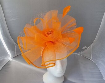 Bibis Hatinator orange neuf avec bague et clip pour mariages Courses, Ascot, Kentucky Derby, Melbourne Cup