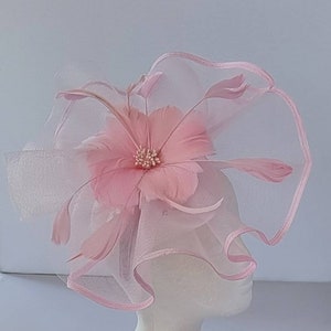 New Baby Pink Colour Fascinator Hatinator with Band & Clip Weddings Races, Ascot, Kentucky Derby, Melbourne Cup
