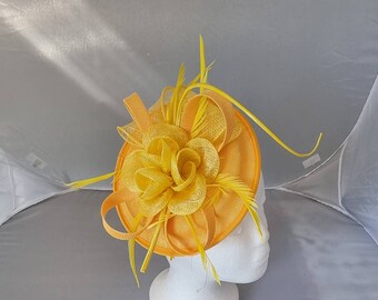 Nouvelle couleur jaune Fascinator Hatinator avec serre-tête et clip Courses de mariages, Ascot, Kentucky Derby, Melbourne Cup