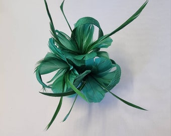 New Green Colour Flower Hatinator with Clip Weddings Races, Ascot, Kentucky Derby, Melbourne Cup - Small Size