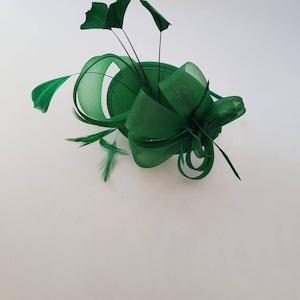 New Green Colour Fascinator Hatinator with HeadBand Weddings Races, Ascot, Kentucky Derby, Melbourne Cup Small Size image 4