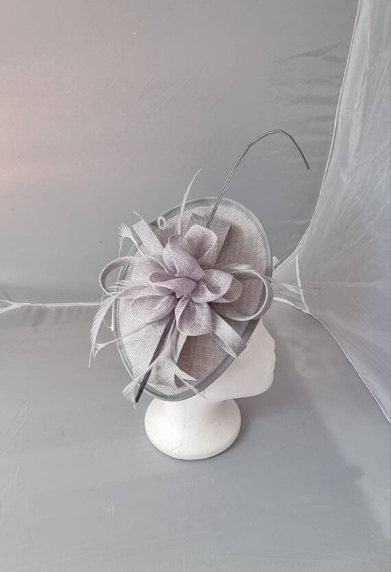 Light Grey Color Stunning Fascinator Hatinator Sinamay Wedding Hat with  Clip and Party,Royal Ascot