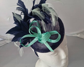 New Navy Blue With Light Green Feather Round Fascinator Hatinator with Band & Clip Weddings Races, Ascot, Kentucky Derby, Melbourne Cup
