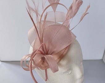 Nuovo colore rosa pallido Fascinator Hatinator con fascia per matrimoni, gare, Ascot, Kentucky Derby, Melbourne Cup - Taglia piccola