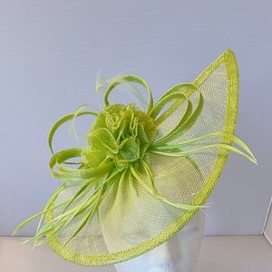 Nouveau fascinator hatinator vert lime avec bande et clip avec plus de couleurs Mariages Courses, Ascot, Kentucky Derby, Melbourne Cup image 3