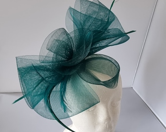 Nieuwe donkergroene, groene kleur Fascinator Hatinator met band en clip bruiloften races, Ascot, Kentucky Derby, Melbourne Cup - klein formaat