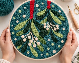 Christmas mistletoe punch needle printable pattern for beginners / instant download / embroidery PDF design / template for handmade