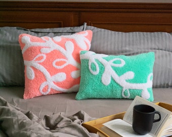 Throw pillow set bed / boho pillow cover set / throw pillow set of 2 / colorful throw pillow set / embroidered pillow / tufted pillow