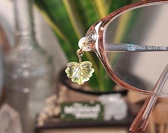 Dainty Gold and Green Leaf Glasses Charms. 1x 20mm charm, sold individually. Cottagecore whimsical fairycore goblincore witchy