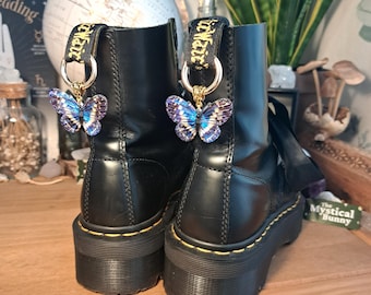 Blue Butterfly Boot Charms. Silver or Gold, 30x40mm charm, clip on boot shoe accessories. Boot decorations. Fairycore whimsical witchy