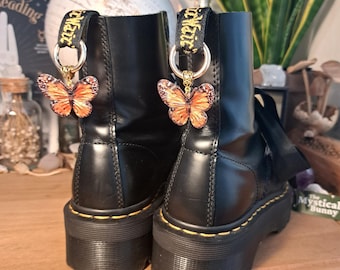 Orange Butterfly Boot Charms. Silver or Gold, 30x40mm charm, clip on boot shoe accessories. Boot decorations. Fairycore whimsical witchy