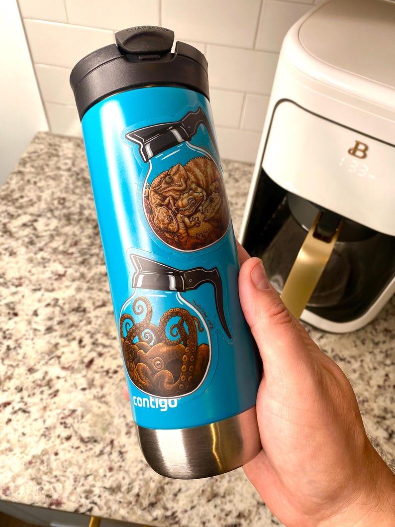 FLER BLÄCKFISK-KLISTERMÄRKER! 6 vattentäta klistermärken med roliga bläckfiskar som mat och kaffe! Glittriga, transparenta och 3D-klistermärken! Munk-, bläckfisk- och pajkonst bild 9