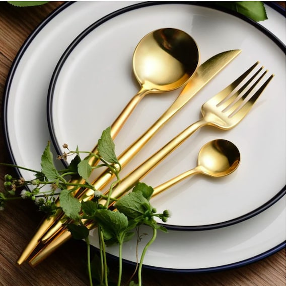 Single best sale cutlery set