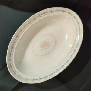 Harmony House Mount Vernon Oval Vegetable Serving Bowl Made in USA by Hall China