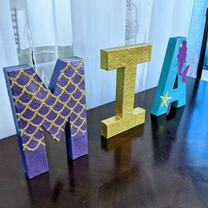 Custum 3D Free Standing 8 pulgadas Mermaid Letras Temáticas