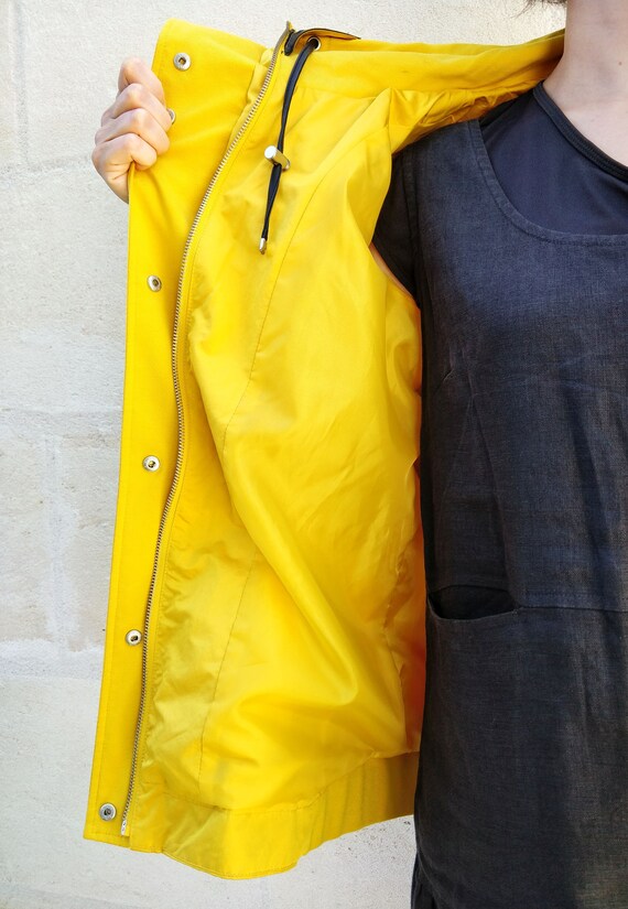 Hooded jacket / lined yellow jacket - image 5