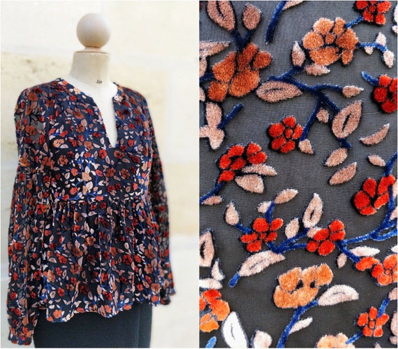 High velvet flowers / chic velvet blouse
