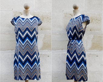 Robe à imprimé chevrons / robe bleu chic