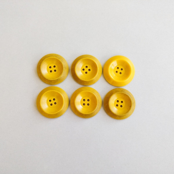 6 boutons jaune taille M