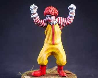 Burger Clown - 28mm Miniature by MEP Miniatures