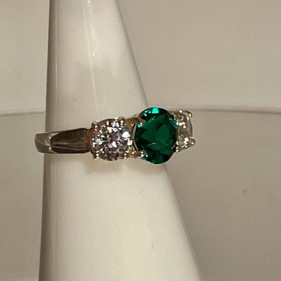 Three Stone Ring Simulated Emerald and Diamonds V… - image 4