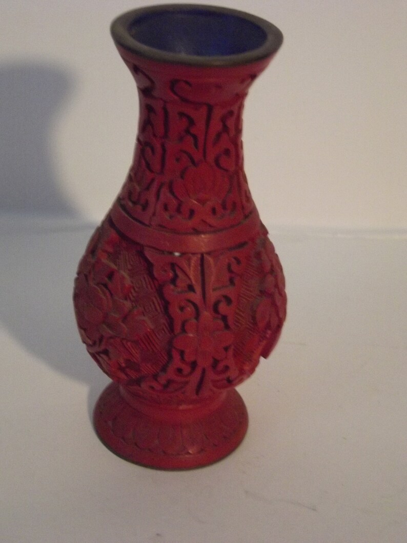 Beautifull Chinese Cinnabar Vase H11cm Red Carved Lacquer Vase