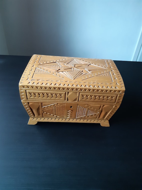 Large Vintage wooden box, jewelry box
