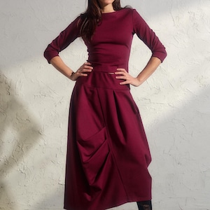 Jupe en viscose bordeaux taille moyenne, jupe boule midi Punto Milano, jupe ballon avant-gardiste, jupe steampunk, jupe formelle, grandes tailles